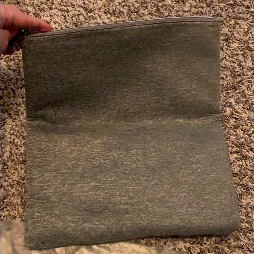 Clutch - Picture 3 of 6